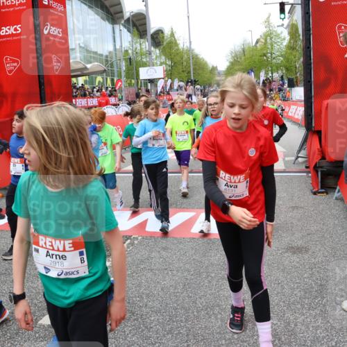 25.04.2026 - Das Zehntel Strokosch-Dieckow http://msf.ph/oto/9580219 25.04.2026 10:53:31 Ziel 5292, 5303, 5514, 5689, 5738, 6054, 6123, 6131, 6147, 6161, 6177, 6491, 6651, 6754, 6840, 6935, 6960, 6987, 7238, 7299, 7513, 7548, 7615, 7890, 7904, 7918, 7921, 7930, 7976, 5292, 5303, 5514, 5689, 5738, 6054, 6123, 6131, 6147, 6161, 6177, 6491, 6651, 6754, 6840, 6935, 6960, 6987, 7238, 7299, 7513, 7548, 7615, 7890, 7904, 7918, 7921, 7930, 7976 meine-sportfotos.de