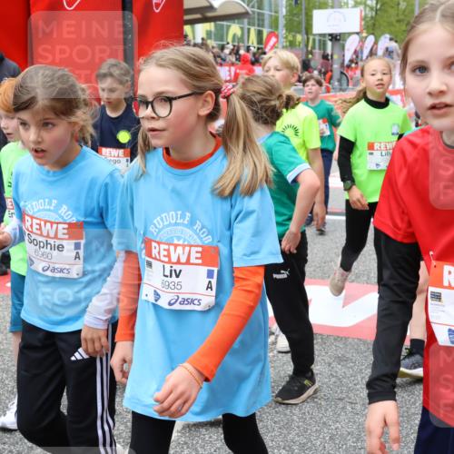 25.04.2026 - Das Zehntel Strokosch-Dieckow http://msf.ph/oto/9580232 25.04.2026 10:53:33 Ziel 5292, 5303, 5689, 5738, 5907, 6113, 6123, 6131, 6147, 6161, 6177, 6409, 6491, 6754, 6840, 6935, 6960, 6987, 7105, 7165, 7167, 7190, 7238, 7299, 7513, 7548, 7608, 7615, 7869, 7890, 7904, 7918, 7921, 7976, 5292, 5303, 5689, 5738, 5907, 6113, 6123, 6131, 6147, 6161, 6177, 6409, 6491, 6754, 6840, 6935, 6960, 6987, 7105, 7165, 7167, 7190, 7238, 7299, 7513, 7548, 7608, 7615, 7869, 7890, 7904, 7918, 7921, 7976 meine-sportfotos.de