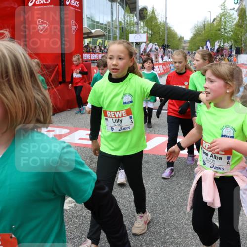 25.04.2026 - Das Zehntel Strokosch-Dieckow http://msf.ph/oto/9580270 25.04.2026 10:53:35 Ziel 5292, 5303, 5504, 5689, 5907, 6081, 6113, 6123, 6131, 6147, 6161, 6177, 6409, 6491, 6517, 6754, 6840, 6935, 6960, 7105, 7165, 7167, 7190, 7238, 7255, 7299, 7513, 7548, 7608, 7615, 7869, 7890, 7904, 7921, 7976, 5292, 5303, 5504, 5689, 5907, 6081, 6113, 6123, 6131, 6147, 6161, 6177, 6409, 6491, 6517, 6754, 6840, 6935, 6960, 7105, 7165, 7167, 7190, 7238, 7255, 7299, 7513, 7548, 7608, 7615, 7869, 7890, 7904, 7921, 7976 meine-sportfotos.de