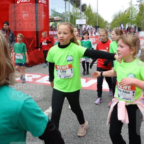 25.04.2026 - Das Zehntel Strokosch-Dieckow http://msf.ph/oto/9580275 25.04.2026 10:53:35 Ziel 5292, 5303, 5504, 5689, 5907, 6081, 6113, 6123, 6131, 6147, 6161, 6177, 6409, 6491, 6517, 6754, 6840, 6935, 6960, 7105, 7165, 7167, 7190, 7238, 7255, 7299, 7513, 7548, 7608, 7615, 7869, 7890, 7904, 7921, 7976, 5292, 5303, 5504, 5689, 5907, 6081, 6113, 6123, 6131, 6147, 6161, 6177, 6409, 6491, 6517, 6754, 6840, 6935, 6960, 7105, 7165, 7167, 7190, 7238, 7255, 7299, 7513, 7548, 7608, 7615, 7869, 7890, 7904, 7921, 7976 meine-sportfotos.de