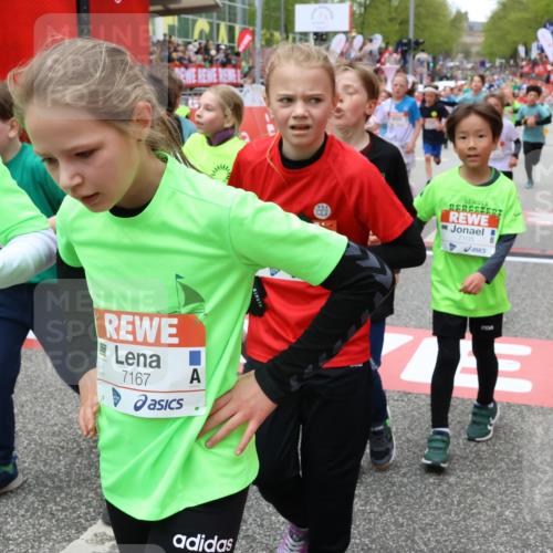 25.04.2026 - Das Zehntel Strokosch-Dieckow http://msf.ph/oto/9580307 25.04.2026 10:53:37 Ziel 5158, 5292, 5303, 5504, 5907, 6081, 6113, 6147, 6409, 6491, 6517, 6745, 6754, 6840, 7105, 7165, 7167, 7190, 7255, 7513, 7548, 7599, 7608, 7629, 7745, 7869, 7890, 7904, 5158, 5292, 5303, 5504, 5907, 6081, 6113, 6147, 6409, 6491, 6517, 6745, 6754, 6840, 7105, 7165, 7167, 7190, 7255, 7513, 7548, 7599, 7608, 7629, 7745, 7869, 7890, 7904 meine-sportfotos.de
