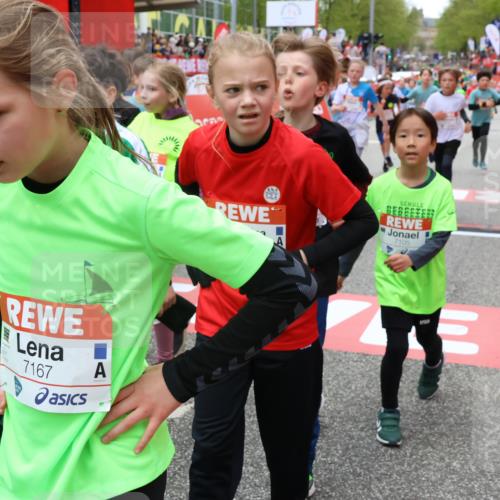 25.04.2026 - Das Zehntel Strokosch-Dieckow http://msf.ph/oto/9580319 25.04.2026 10:53:38 Ziel 5158, 5237, 5292, 5303, 5504, 5907, 6081, 6113, 6147, 6409, 6491, 6517, 6745, 7105, 7165, 7167, 7190, 7255, 7513, 7548, 7599, 7608, 7629, 7672, 7745, 7869, 7890, 7904, 5158, 5237, 5292, 5303, 5504, 5907, 6081, 6113, 6147, 6409, 6491, 6517, 6745, 7105, 7165, 7167, 7190, 7255, 7513, 7548, 7599, 7608, 7629, 7672, 7745, 7869, 7890, 7904 meine-sportfotos.de