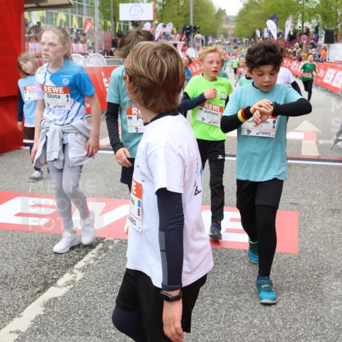 25.04.2026 - Das Zehntel Strokosch-Dieckow http://msf.ph/oto/9580375 25.04.2026 10:53:41 Ziel 5154, 5158, 5237, 5504, 5897, 5898, 5907, 6018, 6081, 6113, 6262, 6382, 6517, 6745, 7105, 7255, 7456, 7459, 7599, 7608, 7629, 7672, 7699, 7745, 5154, 5158, 5237, 5504, 5897, 5898, 5907, 6018, 6081, 6113, 6262, 6382, 6517, 6745, 7105, 7255, 7456, 7459, 7599, 7608, 7629, 7672, 7699, 7745 meine-sportfotos.de