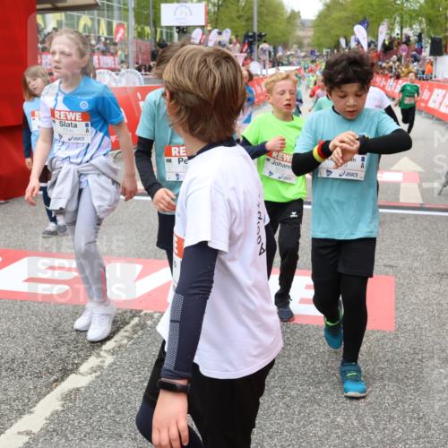 25.04.2026 - Das Zehntel Strokosch-Dieckow http://msf.ph/oto/9580379 25.04.2026 10:53:41 Ziel 5154, 5158, 5237, 5504, 5897, 5898, 5907, 6018, 6081, 6113, 6262, 6382, 6517, 6745, 7105, 7255, 7456, 7459, 7599, 7608, 7629, 7672, 7699, 7745, 5154, 5158, 5237, 5504, 5897, 5898, 5907, 6018, 6081, 6113, 6262, 6382, 6517, 6745, 7105, 7255, 7456, 7459, 7599, 7608, 7629, 7672, 7699, 7745 meine-sportfotos.de