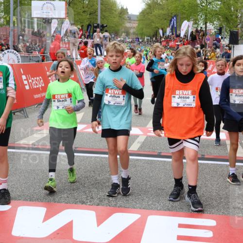25.04.2026 - Das Zehntel Strokosch-Dieckow http://msf.ph/oto/9580467 25.04.2026 10:53:51 Ziel 5109, 5427, 5488, 5695, 5775, 5787, 5807, 5884, 5910, 5925, 5928, 6072, 6313, 6340, 7127, 7187, 7395, 7533, 7591, 7716, 7750, 7986, 5109, 5427, 5488, 5695, 5775, 5787, 5807, 5884, 5910, 5925, 5928, 6072, 6313, 6340, 7127, 7187, 7395, 7533, 7591, 7716, 7750, 7986 meine-sportfotos.de