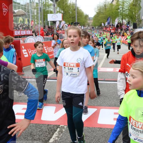 25.04.2026 - Das Zehntel Strokosch-Dieckow http://msf.ph/oto/9580537 25.04.2026 10:54:02 Ziel 5066, 5180, 5289, 5452, 5785, 5825, 6071, 6073, 6135, 6321, 6528, 6535, 6922, 7114, 7170, 7229, 7248, 7424, 7504, 7550, 7733, 7950, 5066, 5180, 5289, 5452, 5785, 5825, 6071, 6073, 6135, 6321, 6528, 6535, 6922, 7114, 7170, 7229, 7248, 7424, 7504, 7550, 7733, 7950 meine-sportfotos.de