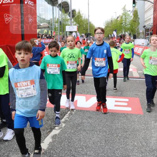 25.04.2026 - Das Zehntel Strokosch-Dieckow http://msf.ph/oto/9580704 25.04.2026 10:54:18 Ziel 5259, 5275, 5279, 5317, 5365, 6008, 6053, 6365, 6450, 6750, 6941, 6955, 7109, 7166, 7223, 7312, 7641, 7703, 7735, 7881, 7889, 7916, 7917, 8048, 5259, 5275, 5279, 5317, 5365, 6008, 6053, 6365, 6450, 6750, 6941, 6955, 7109, 7166, 7223, 7312, 7641, 7703, 7735, 7881, 7889, 7916, 7917, 8048 meine-sportfotos.de
