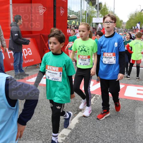 25.04.2026 - Das Zehntel Strokosch-Dieckow http://msf.ph/oto/9580731 25.04.2026 10:54:19 Ziel 5259, 5278, 5279, 5317, 5365, 5710, 6008, 6053, 6365, 6450, 6750, 6941, 6955, 7109, 7166, 7223, 7312, 7641, 7703, 7881, 7889, 7916, 7917, 8048, 8049, 5259, 5278, 5279, 5317, 5365, 5710, 6008, 6053, 6365, 6450, 6750, 6941, 6955, 7109, 7166, 7223, 7312, 7641, 7703, 7881, 7889, 7916, 7917, 8048, 8049 meine-sportfotos.de