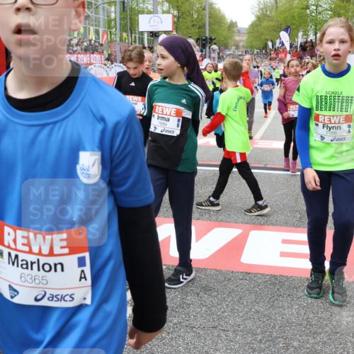 25.04.2026 - Das Zehntel Strokosch-Dieckow http://msf.ph/oto/9580752 25.04.2026 10:54:21 Ziel 5278, 5279, 5317, 5570, 5701, 5710, 6311, 6365, 6450, 6744, 6750, 7109, 7166, 7247, 7312, 7678, 7703, 7829, 7881, 7889, 7916, 7917, 8048, 8049, 5278, 5279, 5317, 5570, 5701, 5710, 6311, 6365, 6450, 6744, 6750, 7109, 7166, 7247, 7312, 7678, 7703, 7829, 7881, 7889, 7916, 7917, 8048, 8049 meine-sportfotos.de