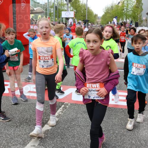 25.04.2026 - Das Zehntel Strokosch-Dieckow http://msf.ph/oto/9580803 25.04.2026 10:54:24 Ziel 5278, 5317, 5318, 5324, 5570, 5701, 5710, 6229, 6237, 6311, 6744, 6750, 7093, 7166, 7185, 7245, 7247, 7540, 7544, 7652, 7678, 7703, 7829, 7885, 7889, 7899, 7916, 7917, 8048, 8049, 5278, 5317, 5318, 5324, 5570, 5701, 5710, 6229, 6237, 6311, 6744, 6750, 7093, 7166, 7185, 7245, 7247, 7540, 7544, 7652, 7678, 7703, 7829, 7885, 7889, 7899, 7916, 7917, 8048, 8049 meine-sportfotos.de