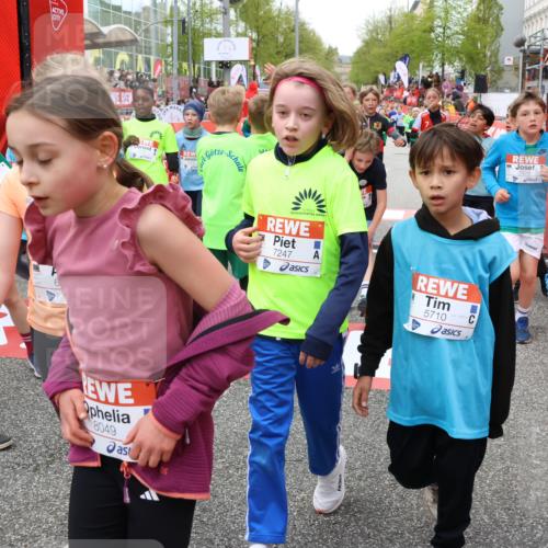 25.04.2026 - Das Zehntel Strokosch-Dieckow http://msf.ph/oto/9580823 25.04.2026 10:54:25 Ziel 5278, 5317, 5318, 5324, 5570, 5701, 5710, 6028, 6229, 6237, 6311, 6744, 6750, 7093, 7185, 7245, 7247, 7540, 7544, 7652, 7678, 7703, 7829, 7885, 7889, 7899, 7917, 8048, 8049, 5278, 5317, 5318, 5324, 5570, 5701, 5710, 6028, 6229, 6237, 6311, 6744, 6750, 7093, 7185, 7245, 7247, 7540, 7544, 7652, 7678, 7703, 7829, 7885, 7889, 7899, 7917, 8048, 8049 meine-sportfotos.de