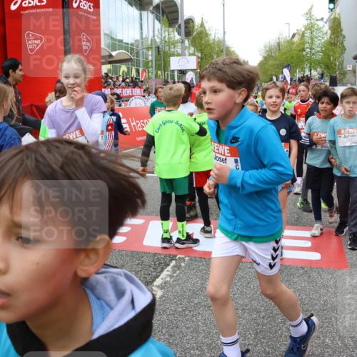 25.04.2026 - Das Zehntel Strokosch-Dieckow http://msf.ph/oto/9580828 25.04.2026 10:54:26 Ziel 5278, 5317, 5318, 5324, 5529, 5570, 5701, 5710, 6028, 6229, 6237, 6311, 6363, 6744, 6750, 7093, 7185, 7245, 7247, 7540, 7544, 7652, 7678, 7703, 7829, 7885, 7899, 8049, 5278, 5317, 5318, 5324, 5529, 5570, 5701, 5710, 6028, 6229, 6237, 6311, 6363, 6744, 6750, 7093, 7185, 7245, 7247, 7540, 7544, 7652, 7678, 7703, 7829, 7885, 7899, 8049 meine-sportfotos.de