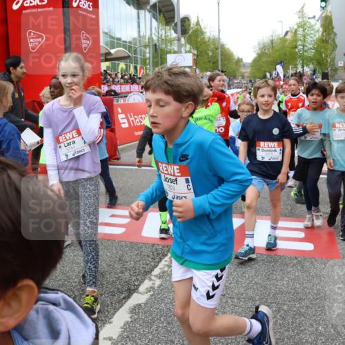 25.04.2026 - Das Zehntel Strokosch-Dieckow http://msf.ph/oto/9580837 25.04.2026 10:54:26 Ziel 5278, 5317, 5318, 5324, 5529, 5570, 5701, 5710, 6028, 6229, 6237, 6311, 6363, 6744, 6750, 7093, 7185, 7245, 7247, 7540, 7544, 7652, 7678, 7703, 7829, 7885, 7899, 8049, 5278, 5317, 5318, 5324, 5529, 5570, 5701, 5710, 6028, 6229, 6237, 6311, 6363, 6744, 6750, 7093, 7185, 7245, 7247, 7540, 7544, 7652, 7678, 7703, 7829, 7885, 7899, 8049 meine-sportfotos.de