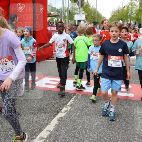 25.04.2026 - Das Zehntel Strokosch-Dieckow http://msf.ph/oto/9580842 25.04.2026 10:54:27 Ziel 5278, 5318, 5324, 5529, 5570, 5701, 5710, 6028, 6229, 6237, 6311, 6363, 6744, 7093, 7185, 7245, 7247, 7540, 7544, 7652, 7678, 7829, 7885, 7896, 7899, 8049, 5278, 5318, 5324, 5529, 5570, 5701, 5710, 6028, 6229, 6237, 6311, 6363, 6744, 7093, 7185, 7245, 7247, 7540, 7544, 7652, 7678, 7829, 7885, 7896, 7899, 8049 meine-sportfotos.de