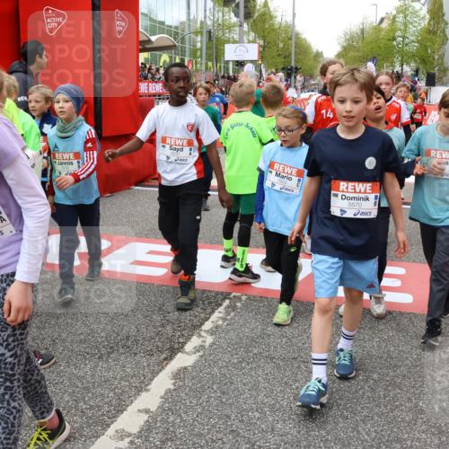 25.04.2026 - Das Zehntel Strokosch-Dieckow http://msf.ph/oto/9580853 25.04.2026 10:54:27 Ziel 5278, 5318, 5324, 5529, 5570, 5701, 5710, 6028, 6229, 6237, 6311, 6363, 6744, 7093, 7185, 7245, 7247, 7540, 7544, 7652, 7678, 7829, 7885, 7896, 7899, 8049, 5278, 5318, 5324, 5529, 5570, 5701, 5710, 6028, 6229, 6237, 6311, 6363, 6744, 7093, 7185, 7245, 7247, 7540, 7544, 7652, 7678, 7829, 7885, 7896, 7899, 8049 meine-sportfotos.de