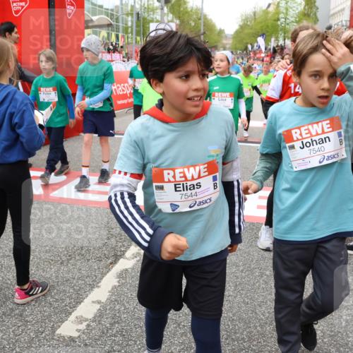 25.04.2026 - Das Zehntel Strokosch-Dieckow http://msf.ph/oto/9580877 25.04.2026 10:54:29 Ziel 5269, 5318, 5324, 5529, 5570, 5701, 6028, 6166, 6229, 6237, 6244, 6311, 6363, 6763, 6928, 7093, 7106, 7181, 7185, 7245, 7247, 7540, 7544, 7652, 7678, 7829, 7839, 7885, 7896, 7899, 5269, 5318, 5324, 5529, 5570, 5701, 6028, 6166, 6229, 6237, 6244, 6311, 6363, 6763, 6928, 7093, 7106, 7181, 7185, 7245, 7247, 7540, 7544, 7652, 7678, 7829, 7839, 7885, 7896, 7899 meine-sportfotos.de
