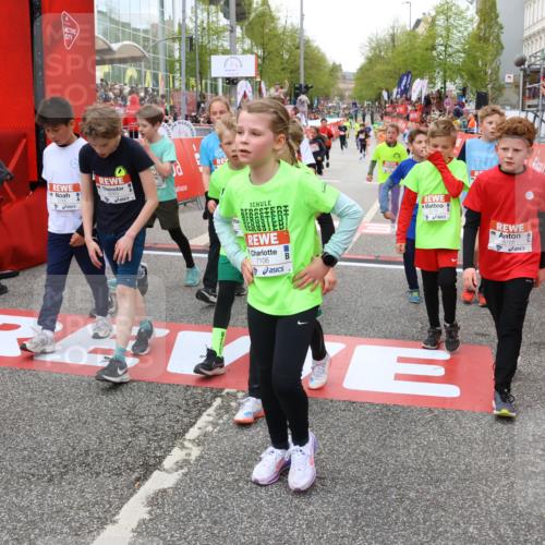 25.04.2026 - Das Zehntel Strokosch-Dieckow http://msf.ph/oto/9580901 25.04.2026 10:54:34 Ziel 5030, 5165, 5173, 5269, 5529, 6051, 6166, 6212, 6231, 6244, 6363, 6763, 6926, 6928, 7106, 7153, 7181, 7243, 7387, 7690, 7839, 7896, 8059, 5030, 5165, 5173, 5269, 5529, 6051, 6166, 6212, 6231, 6244, 6363, 6763, 6926, 6928, 7106, 7153, 7181, 7243, 7387, 7690, 7839, 7896, 8059 meine-sportfotos.de