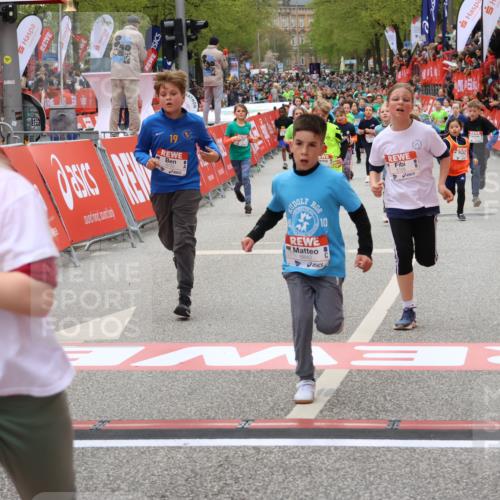 25.04.2026 - Das Zehntel Strokosch-Dieckow http://msf.ph/oto/9581136 25.04.2026 10:56:57 Ziel 5080, 5156, 5270, 5495, 5692, 5711, 6164, 6189, 6475, 6705, 6735, 6842, 6918, 6946, 7074, 7203, 7226, 7310, 7317, 7389, 7638, 7821, 7842, 7878, 5080, 5156, 5270, 5495, 5692, 5711, 6164, 6189, 6475, 6705, 6735, 6842, 6918, 6946, 7074, 7203, 7226, 7310, 7317, 7389, 7638, 7821, 7842, 7878 meine-sportfotos.de