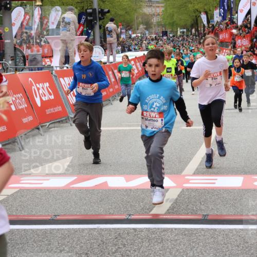25.04.2026 - Das Zehntel Strokosch-Dieckow http://msf.ph/oto/9581146 25.04.2026 10:56:57 Ziel 5080, 5156, 5270, 5495, 5692, 5711, 6164, 6189, 6475, 6705, 6735, 6842, 6918, 6946, 7074, 7203, 7226, 7310, 7317, 7389, 7638, 7821, 7842, 7878, 5080, 5156, 5270, 5495, 5692, 5711, 6164, 6189, 6475, 6705, 6735, 6842, 6918, 6946, 7074, 7203, 7226, 7310, 7317, 7389, 7638, 7821, 7842, 7878 meine-sportfotos.de