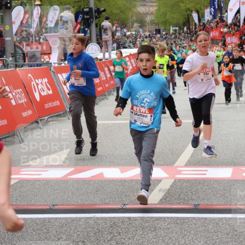25.04.2026 - Das Zehntel Strokosch-Dieckow http://msf.ph/oto/9581150 25.04.2026 10:56:57 Ziel 5080, 5156, 5270, 5495, 5692, 5711, 6164, 6189, 6475, 6705, 6735, 6842, 6918, 6946, 7074, 7203, 7226, 7310, 7317, 7389, 7638, 7821, 7842, 7878, 5080, 5156, 5270, 5495, 5692, 5711, 6164, 6189, 6475, 6705, 6735, 6842, 6918, 6946, 7074, 7203, 7226, 7310, 7317, 7389, 7638, 7821, 7842, 7878 meine-sportfotos.de