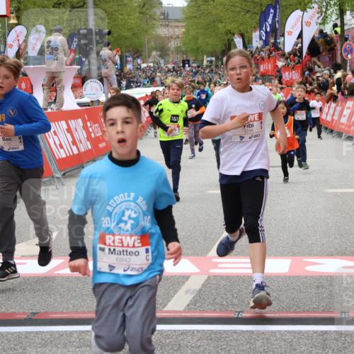 25.04.2026 - Das Zehntel Strokosch-Dieckow http://msf.ph/oto/9581155 25.04.2026 10:56:58 Ziel 5080, 5156, 5495, 5692, 5711, 6164, 6189, 6475, 6705, 6735, 6842, 6918, 7053, 7074, 7203, 7226, 7310, 7389, 7821, 7842, 7878, 5080, 5156, 5495, 5692, 5711, 6164, 6189, 6475, 6705, 6735, 6842, 6918, 7053, 7074, 7203, 7226, 7310, 7389, 7821, 7842, 7878 meine-sportfotos.de