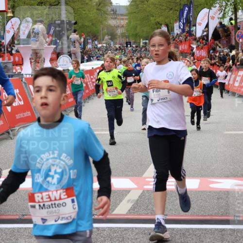 25.04.2026 - Das Zehntel Strokosch-Dieckow http://msf.ph/oto/9581180 25.04.2026 10:56:58 Ziel 5080, 5156, 5495, 5692, 5711, 6164, 6189, 6475, 6705, 6735, 6842, 6918, 7053, 7074, 7203, 7226, 7310, 7389, 7821, 7842, 7878, 5080, 5156, 5495, 5692, 5711, 6164, 6189, 6475, 6705, 6735, 6842, 6918, 7053, 7074, 7203, 7226, 7310, 7389, 7821, 7842, 7878 meine-sportfotos.de