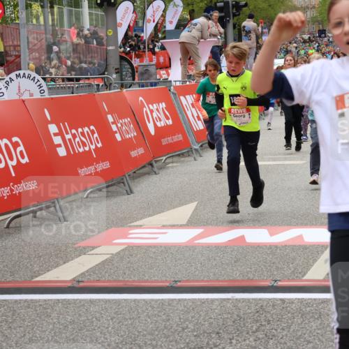 25.04.2026 - Das Zehntel Strokosch-Dieckow http://msf.ph/oto/9581197 25.04.2026 10:57:00 Ziel 5080, 5156, 5161, 5480, 5495, 5711, 6164, 6189, 6475, 6705, 6735, 6761, 6842, 7053, 7074, 7203, 7226, 7363, 7389, 7508, 7821, 7842, 7878, 8012, 5080, 5156, 5161, 5480, 5495, 5711, 6164, 6189, 6475, 6705, 6735, 6761, 6842, 7053, 7074, 7203, 7226, 7363, 7389, 7508, 7821, 7842, 7878, 8012 meine-sportfotos.de
