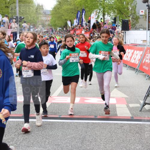 25.04.2026 - Das Zehntel Strokosch-Dieckow http://msf.ph/oto/9581283 25.04.2026 10:57:07 Ziel 5017, 5161, 5412, 5480, 5585, 5784, 5870, 5896, 6157, 6293, 6300, 6301, 6307, 6495, 6515, 6702, 6761, 6980, 7047, 7309, 7326, 7363, 7508, 7605, 7818, 7943, 8012, 8028, 8034, 8038, 5017, 5161, 5412, 5480, 5585, 5784, 5870, 5896, 6157, 6293, 6300, 6301, 6307, 6495, 6515, 6702, 6761, 6980, 7047, 7309, 7326, 7363, 7508, 7605, 7818, 7943, 8012, 8028, 8034, 8038 meine-sportfotos.de