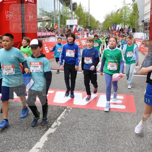 25.04.2026 - Das Zehntel Strokosch-Dieckow http://msf.ph/oto/9581450 25.04.2026 10:57:16 Ziel 5003, 5167, 5239, 5268, 5277, 5426, 5434, 5449, 5509, 5601, 5671, 5760, 5783, 5828, 5904, 6085, 6504, 6506, 6558, 6675, 7316, 7328, 7390, 7498, 7552, 7555, 7574, 7632, 7988, 5003, 5167, 5239, 5268, 5277, 5426, 5434, 5449, 5509, 5601, 5671, 5760, 5783, 5828, 5904, 6085, 6504, 6506, 6558, 6675, 7316, 7328, 7390, 7498, 7552, 7555, 7574, 7632, 7988 meine-sportfotos.de