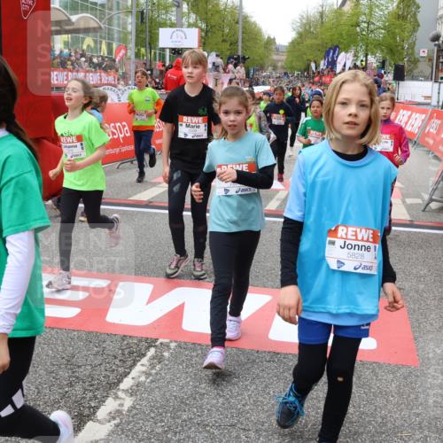25.04.2026 - Das Zehntel Strokosch-Dieckow http://msf.ph/oto/9581612 25.04.2026 10:57:19 Ziel 5264, 5267, 5277, 5426, 5509, 5523, 5671, 5760, 5828, 5894, 5904, 5909, 6082, 6504, 6506, 6558, 6665, 6672, 6675, 6816, 7316, 7328, 7498, 7552, 7555, 7574, 7978, 7988, 5264, 5267, 5277, 5426, 5509, 5523, 5671, 5760, 5828, 5894, 5904, 5909, 6082, 6504, 6506, 6558, 6665, 6672, 6675, 6816, 7316, 7328, 7498, 7552, 7555, 7574, 7978, 7988 meine-sportfotos.de