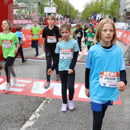 25.04.2026 - Das Zehntel Strokosch-Dieckow http://msf.ph/oto/9581663 25.04.2026 10:57:19 Ziel 5264, 5267, 5277, 5426, 5509, 5523, 5671, 5760, 5828, 5894, 5904, 5909, 6082, 6504, 6506, 6558, 6665, 6672, 6675, 6816, 7316, 7328, 7498, 7552, 7555, 7574, 7978, 7988, 5264, 5267, 5277, 5426, 5509, 5523, 5671, 5760, 5828, 5894, 5904, 5909, 6082, 6504, 6506, 6558, 6665, 6672, 6675, 6816, 7316, 7328, 7498, 7552, 7555, 7574, 7978, 7988 meine-sportfotos.de
