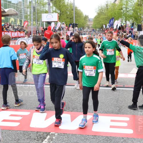 25.04.2026 - Das Zehntel Strokosch-Dieckow http://msf.ph/oto/9581700 25.04.2026 10:57:22 Ziel 5264, 5267, 5277, 5305, 5509, 5523, 5534, 5760, 5828, 5894, 5909, 6082, 6187, 6207, 6360, 6488, 6504, 6558, 6665, 6672, 6734, 6816, 7052, 7211, 7316, 7429, 7574, 7978, 5264, 5267, 5277, 5305, 5509, 5523, 5534, 5760, 5828, 5894, 5909, 6082, 6187, 6207, 6360, 6488, 6504, 6558, 6665, 6672, 6734, 6816, 7052, 7211, 7316, 7429, 7574, 7978 meine-sportfotos.de