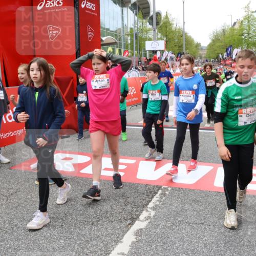 25.04.2026 - Das Zehntel Strokosch-Dieckow http://msf.ph/oto/9581901 25.04.2026 10:57:26 Ziel 5264, 5267, 5284, 5305, 5469, 5534, 5557, 5559, 5894, 5909, 6082, 6187, 6207, 6230, 6360, 6477, 6482, 6488, 6665, 6734, 6818, 7052, 7211, 7429, 7978, 8043, 8045, 5264, 5267, 5284, 5305, 5469, 5534, 5557, 5559, 5894, 5909, 6082, 6187, 6207, 6230, 6360, 6477, 6482, 6488, 6665, 6734, 6818, 7052, 7211, 7429, 7978, 8043, 8045 meine-sportfotos.de