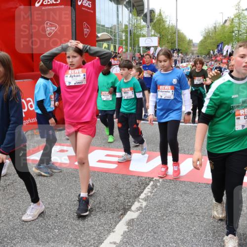 25.04.2026 - Das Zehntel Strokosch-Dieckow http://msf.ph/oto/9581983 25.04.2026 10:57:26 Ziel 5264, 5267, 5284, 5305, 5469, 5534, 5557, 5559, 5894, 5909, 6082, 6187, 6207, 6230, 6360, 6477, 6482, 6488, 6665, 6734, 6818, 7052, 7211, 7429, 7978, 8043, 8045, 5264, 5267, 5284, 5305, 5469, 5534, 5557, 5559, 5894, 5909, 6082, 6187, 6207, 6230, 6360, 6477, 6482, 6488, 6665, 6734, 6818, 7052, 7211, 7429, 7978, 8043, 8045 meine-sportfotos.de