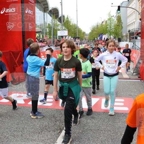 25.04.2026 - Das Zehntel Strokosch-Dieckow http://msf.ph/oto/9582015 25.04.2026 10:57:29 Ziel 5000, 5258, 5284, 5469, 5557, 5559, 5567, 5571, 5746, 5749, 5856, 6187, 6207, 6230, 6279, 6360, 6477, 6482, 6488, 6734, 6818, 6859, 7027, 8043, 8045, 5000, 5258, 5284, 5469, 5557, 5559, 5567, 5571, 5746, 5749, 5856, 6187, 6207, 6230, 6279, 6360, 6477, 6482, 6488, 6734, 6818, 6859, 7027, 8043, 8045 meine-sportfotos.de