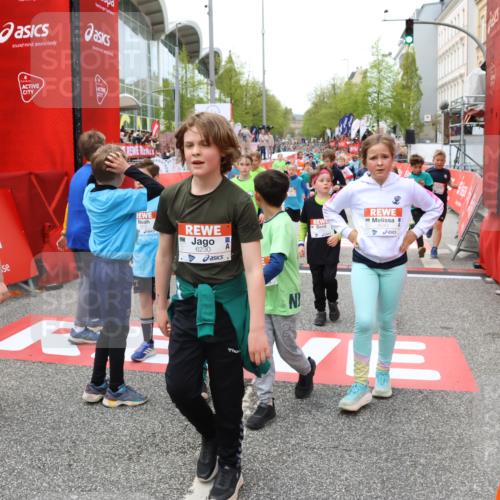 25.04.2026 - Das Zehntel Strokosch-Dieckow http://msf.ph/oto/9582048 25.04.2026 10:57:29 Ziel 5000, 5258, 5284, 5469, 5557, 5559, 5567, 5571, 5746, 5749, 5856, 6187, 6207, 6230, 6279, 6360, 6477, 6482, 6488, 6734, 6818, 6859, 7027, 8043, 8045, 5000, 5258, 5284, 5469, 5557, 5559, 5567, 5571, 5746, 5749, 5856, 6187, 6207, 6230, 6279, 6360, 6477, 6482, 6488, 6734, 6818, 6859, 7027, 8043, 8045 meine-sportfotos.de