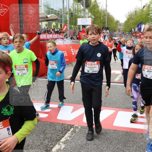 25.04.2026 - Das Zehntel Strokosch-Dieckow http://msf.ph/oto/9582170 25.04.2026 10:57:32 Ziel 5000, 5258, 5284, 5469, 5567, 5571, 5746, 5749, 5764, 5855, 5856, 6230, 6279, 6477, 6482, 6645, 6697, 6716, 6756, 6818, 6859, 7027, 7120, 7141, 7405, 8043, 8045, 5000, 5258, 5284, 5469, 5567, 5571, 5746, 5749, 5764, 5855, 5856, 6230, 6279, 6477, 6482, 6645, 6697, 6716, 6756, 6818, 6859, 7027, 7120, 7141, 7405, 8043, 8045 meine-sportfotos.de