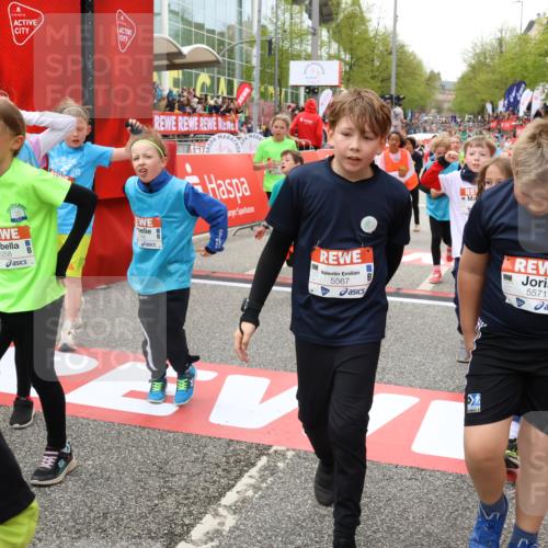 25.04.2026 - Das Zehntel Strokosch-Dieckow http://msf.ph/oto/9582229 25.04.2026 10:57:32 Ziel 5000, 5258, 5284, 5469, 5567, 5571, 5746, 5749, 5764, 5855, 5856, 6230, 6279, 6477, 6482, 6645, 6697, 6716, 6756, 6818, 6859, 7027, 7120, 7141, 7405, 8043, 8045, 5000, 5258, 5284, 5469, 5567, 5571, 5746, 5749, 5764, 5855, 5856, 6230, 6279, 6477, 6482, 6645, 6697, 6716, 6756, 6818, 6859, 7027, 7120, 7141, 7405, 8043, 8045 meine-sportfotos.de