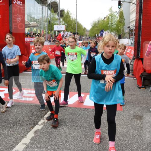 25.04.2026 - Das Zehntel Strokosch-Dieckow http://msf.ph/oto/9582313 25.04.2026 10:57:37 Ziel 5000, 5102, 5657, 5661, 5708, 5764, 5813, 5855, 6416, 6502, 6619, 6627, 6628, 6637, 6644, 6645, 6652, 6655, 6697, 6716, 6755, 6756, 6859, 6882, 7120, 7141, 7405, 7522, 7527, 7665, 8013, 5000, 5102, 5657, 5661, 5708, 5764, 5813, 5855, 6416, 6502, 6619, 6627, 6628, 6637, 6644, 6645, 6652, 6655, 6697, 6716, 6755, 6756, 6859, 6882, 7120, 7141, 7405, 7522, 7527, 7665, 8013 meine-sportfotos.de