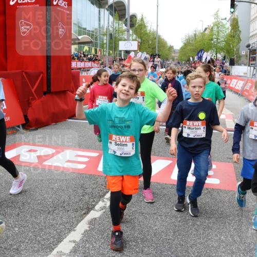25.04.2026 - Das Zehntel Strokosch-Dieckow http://msf.ph/oto/9582373 25.04.2026 10:57:37 Ziel 5000, 5102, 5657, 5661, 5708, 5764, 5813, 5855, 6416, 6502, 6619, 6627, 6628, 6637, 6644, 6645, 6652, 6655, 6697, 6716, 6755, 6756, 6859, 6882, 7120, 7141, 7405, 7522, 7527, 7665, 8013, 5000, 5102, 5657, 5661, 5708, 5764, 5813, 5855, 6416, 6502, 6619, 6627, 6628, 6637, 6644, 6645, 6652, 6655, 6697, 6716, 6755, 6756, 6859, 6882, 7120, 7141, 7405, 7522, 7527, 7665, 8013 meine-sportfotos.de