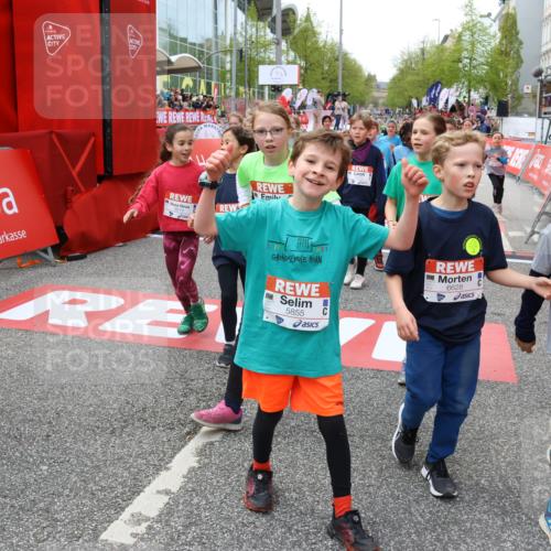 25.04.2026 - Das Zehntel Strokosch-Dieckow http://msf.ph/oto/9582429 25.04.2026 10:57:38 Ziel 5102, 5657, 5661, 5708, 5764, 5813, 5855, 6416, 6502, 6619, 6627, 6628, 6637, 6644, 6645, 6652, 6655, 6697, 6716, 6755, 6756, 6882, 6916, 7120, 7141, 7405, 7522, 7527, 7665, 8013, 8035, 5102, 5657, 5661, 5708, 5764, 5813, 5855, 6416, 6502, 6619, 6627, 6628, 6637, 6644, 6645, 6652, 6655, 6697, 6716, 6755, 6756, 6882, 6916, 7120, 7141, 7405, 7522, 7527, 7665, 8013, 8035 meine-sportfotos.de