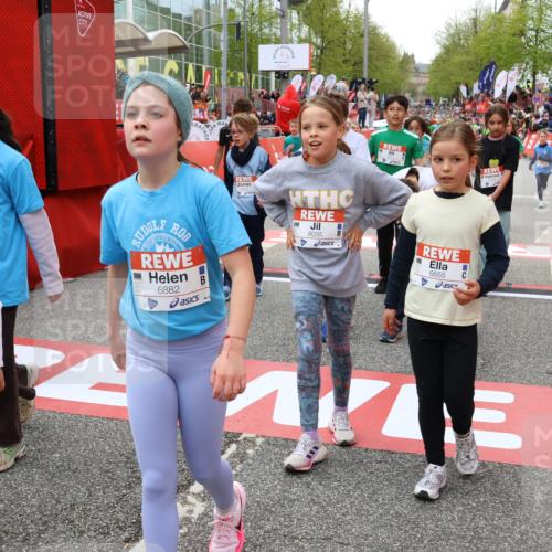 25.04.2026 - Das Zehntel Strokosch-Dieckow http://msf.ph/oto/9582684 25.04.2026 10:57:43 Ziel 3995, 5097, 5102, 5531, 5657, 5709, 5813, 5854, 6403, 6530, 6627, 6637, 6644, 6652, 6655, 6755, 6882, 6916, 7008, 7522, 7527, 7665, 7802, 7888, 7932, 8035, 3995, 5097, 5102, 5531, 5657, 5709, 5813, 5854, 6403, 6530, 6627, 6637, 6644, 6652, 6655, 6755, 6882, 6916, 7008, 7522, 7527, 7665, 7802, 7888, 7932, 8035 meine-sportfotos.de