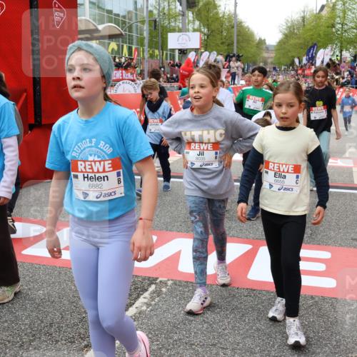 25.04.2026 - Das Zehntel Strokosch-Dieckow http://msf.ph/oto/9582711 25.04.2026 10:57:43 Ziel 3995, 5097, 5102, 5531, 5657, 5709, 5813, 5854, 6403, 6530, 6627, 6637, 6644, 6652, 6655, 6755, 6882, 6916, 7008, 7522, 7527, 7665, 7802, 7888, 7932, 8035, 3995, 5097, 5102, 5531, 5657, 5709, 5813, 5854, 6403, 6530, 6627, 6637, 6644, 6652, 6655, 6755, 6882, 6916, 7008, 7522, 7527, 7665, 7802, 7888, 7932, 8035 meine-sportfotos.de