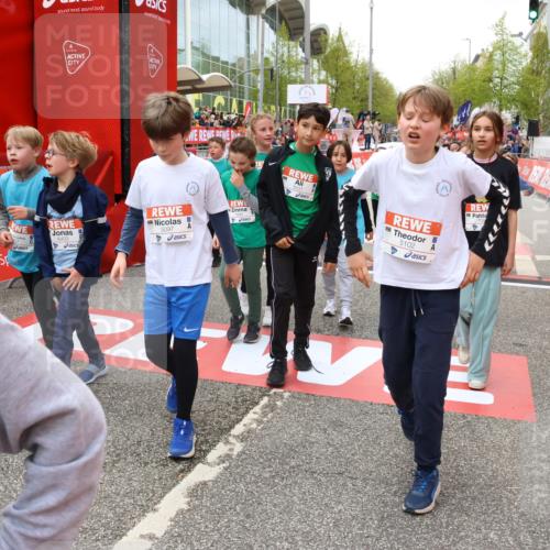25.04.2026 - Das Zehntel Strokosch-Dieckow http://msf.ph/oto/9582806 25.04.2026 10:57:46 Ziel 3995, 5097, 5441, 5531, 5709, 5854, 5929, 6149, 6294, 6309, 6403, 6530, 6551, 6916, 6996, 7008, 7714, 7727, 7802, 7888, 7932, 8035, 3995, 5097, 5441, 5531, 5709, 5854, 5929, 6149, 6294, 6309, 6403, 6530, 6551, 6916, 6996, 7008, 7714, 7727, 7802, 7888, 7932, 8035 meine-sportfotos.de