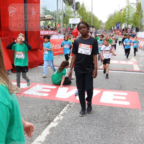 25.04.2026 - Das Zehntel Strokosch-Dieckow http://msf.ph/oto/9582924 25.04.2026 10:57:50 Ziel 3995, 5441, 5617, 5854, 5867, 5913, 5929, 6118, 6149, 6215, 6294, 6309, 6530, 6551, 6903, 6915, 6996, 7060, 7291, 7594, 7714, 7727, 7811, 7888, 7932, 3995, 5441, 5617, 5854, 5867, 5913, 5929, 6118, 6149, 6215, 6294, 6309, 6530, 6551, 6903, 6915, 6996, 7060, 7291, 7594, 7714, 7727, 7811, 7888, 7932 meine-sportfotos.de