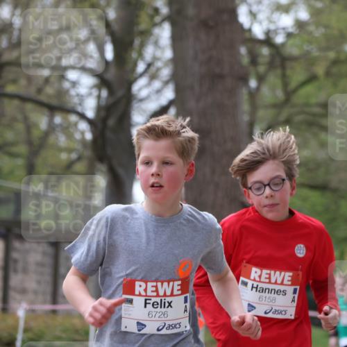 25.04.2026 - Das Zehntel Zöllner http://msf.ph/oto/9582964 25.04.2026 10:37:46 Laufen 672, 6726, 6158 meine-sportfotos.de