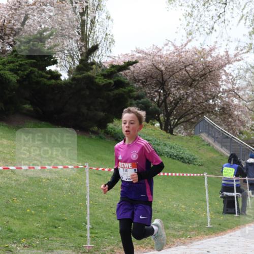 25.04.2026 - Das Zehntel Zöllner http://msf.ph/oto/9582967 25.04.2026 10:37:49 Laufen 6753 meine-sportfotos.de