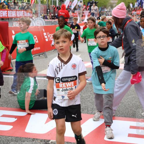 25.04.2026 - Das Zehntel Strokosch-Dieckow http://msf.ph/oto/9582984 25.04.2026 10:57:52 Ziel 5441, 5561, 5617, 5773, 5867, 5913, 5929, 6118, 6149, 6215, 6280, 6294, 6309, 6551, 6646, 6670, 6903, 6915, 6996, 7060, 7072, 7291, 7576, 7594, 7639, 7714, 7727, 7811, 5441, 5561, 5617, 5773, 5867, 5913, 5929, 6118, 6149, 6215, 6280, 6294, 6309, 6551, 6646, 6670, 6903, 6915, 6996, 7060, 7072, 7291, 7576, 7594, 7639, 7714, 7727, 7811 meine-sportfotos.de