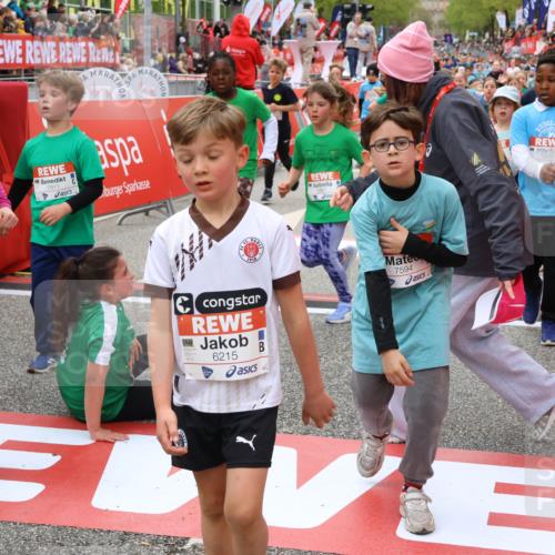 25.04.2026 - Das Zehntel Strokosch-Dieckow http://msf.ph/oto/9583002 25.04.2026 10:57:53 Ziel 5386, 5441, 5561, 5617, 5773, 5780, 5789, 5867, 5913, 5929, 6118, 6149, 6215, 6280, 6551, 6646, 6670, 6903, 6915, 6996, 7060, 7072, 7291, 7576, 7594, 7639, 7711, 7811, 7947, 7959, 5386, 5441, 5561, 5617, 5773, 5780, 5789, 5867, 5913, 5929, 6118, 6149, 6215, 6280, 6551, 6646, 6670, 6903, 6915, 6996, 7060, 7072, 7291, 7576, 7594, 7639, 7711, 7811, 7947, 7959 meine-sportfotos.de
