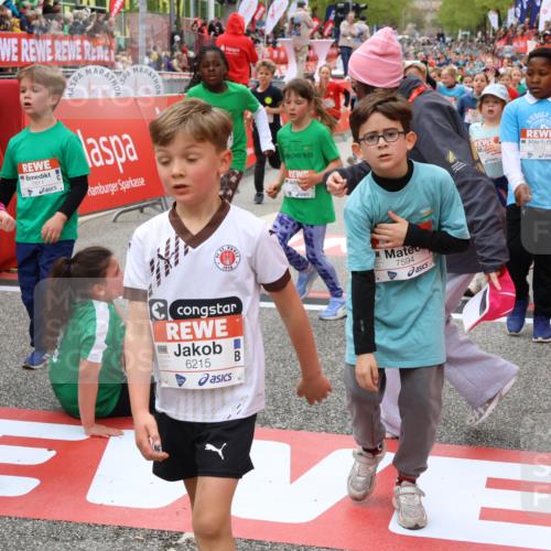 25.04.2026 - Das Zehntel Strokosch-Dieckow http://msf.ph/oto/9583011 25.04.2026 10:57:53 Ziel 5386, 5441, 5561, 5617, 5773, 5780, 5789, 5867, 5913, 5929, 6118, 6149, 6215, 6280, 6551, 6646, 6670, 6903, 6915, 6996, 7060, 7072, 7291, 7576, 7594, 7639, 7711, 7811, 7947, 7959, 5386, 5441, 5561, 5617, 5773, 5780, 5789, 5867, 5913, 5929, 6118, 6149, 6215, 6280, 6551, 6646, 6670, 6903, 6915, 6996, 7060, 7072, 7291, 7576, 7594, 7639, 7711, 7811, 7947, 7959 meine-sportfotos.de